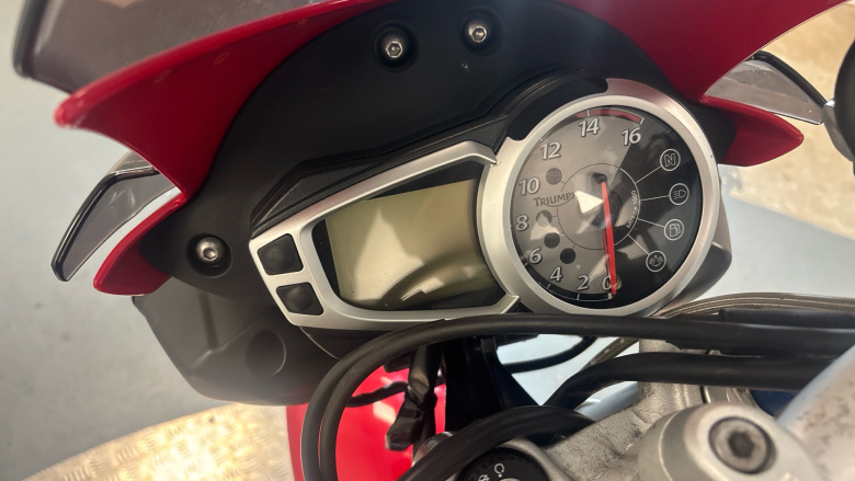 Triumph Street Triple R (12MY)